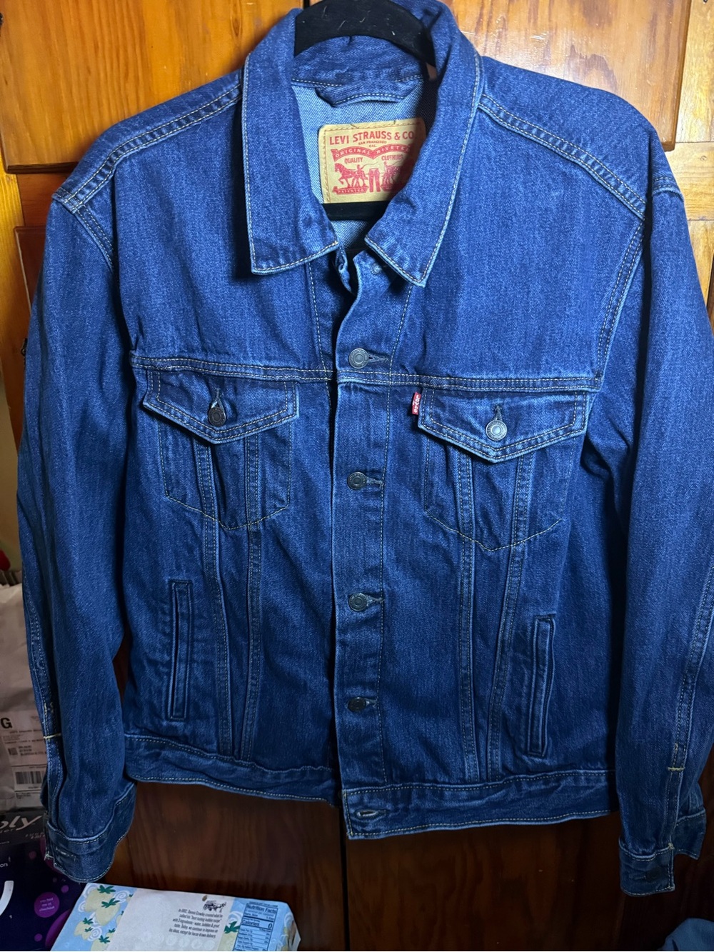 Levi's Men’s Blue Denim Trucker Jacket - Picture 7 of 13